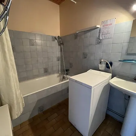 2 Au Calme, Proche Avec Cour Et Parking A - Fr-1-324-556 Holiday home Saint-Gilles-Croix-de-Vie